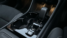 Volvo XC40 2.0 B3P Plus Black Edition 5dr Auto Petrol Estate